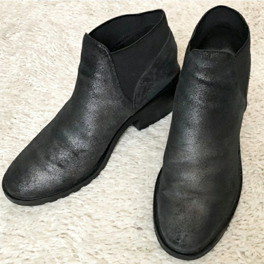 EILEEN FISHER Domed Metallic Black Booties Sz 8.5